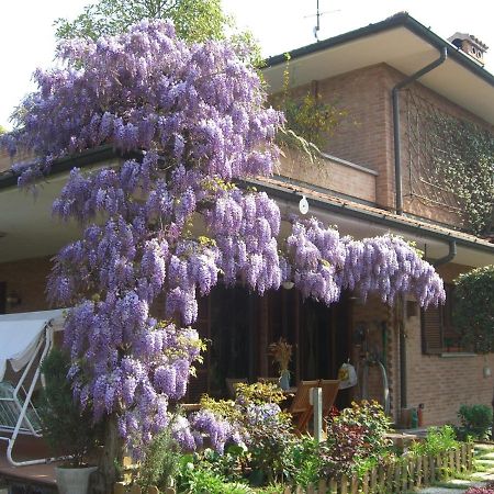 B&B Les Fleurettes Lomazzo Exterior photo