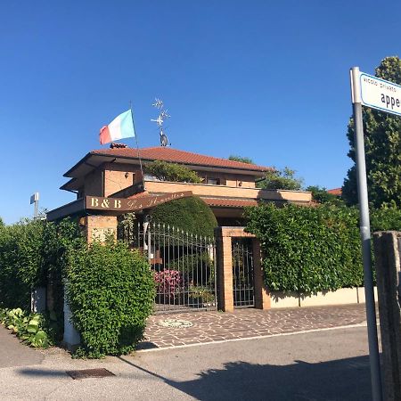 B&B Les Fleurettes Lomazzo Exterior photo